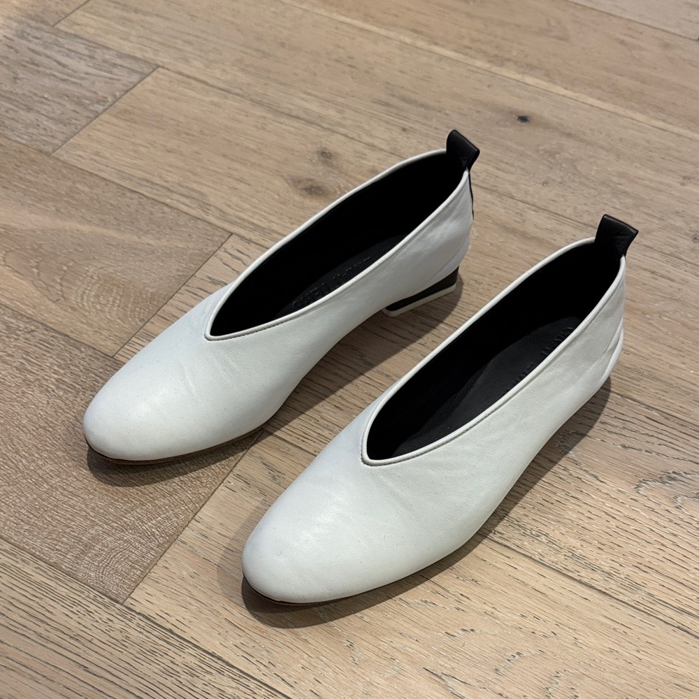Gray Matters White Ballet Flats